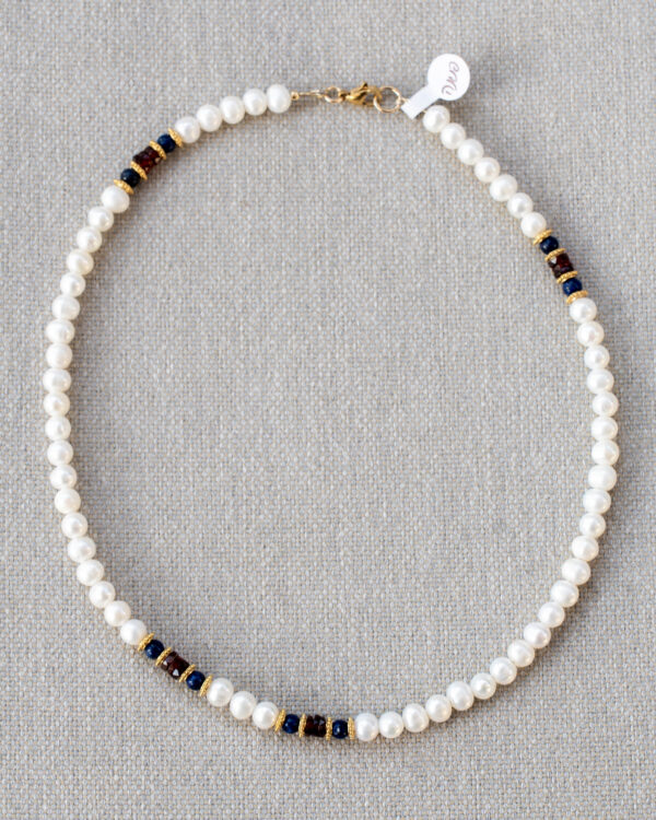 שרשרת פנינים, אבני לאפיס לאזולי וגרנט