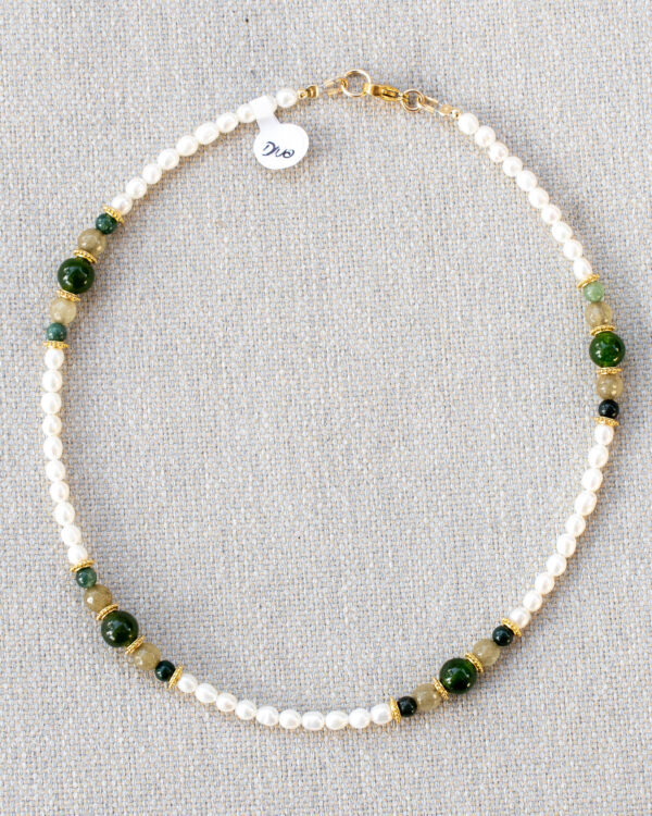 Freshwater pearl necklace, green Indian agate and green agate stones