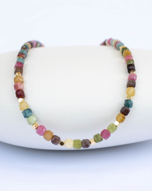 Agate necklace in various colors